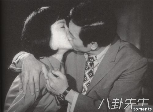 他是金馬影帝，後拋妻棄子，給林青霞下跪，單身二十年至今