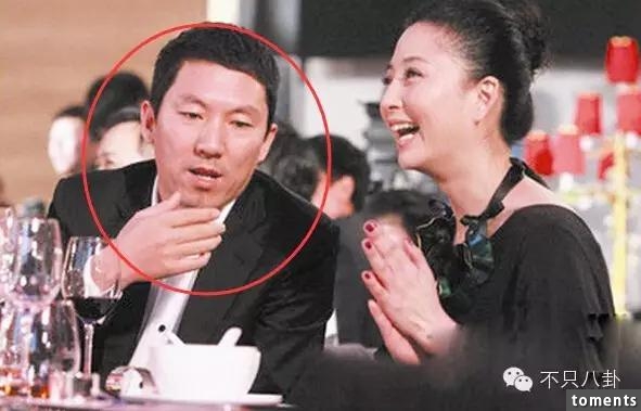 一次劈腿兩次流產男友被砍與謝娜情淡,李小冉身材和人生都有料!